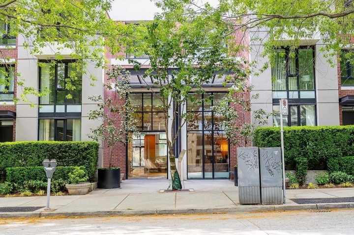 Photo 2 at 2705 - 977 Mainland Street, Yaletown, Vancouver West