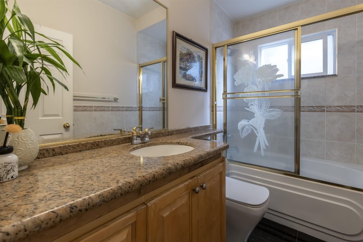 Photo 16 at 2034 E 38th Avenue, Victoria VE, Vancouver East