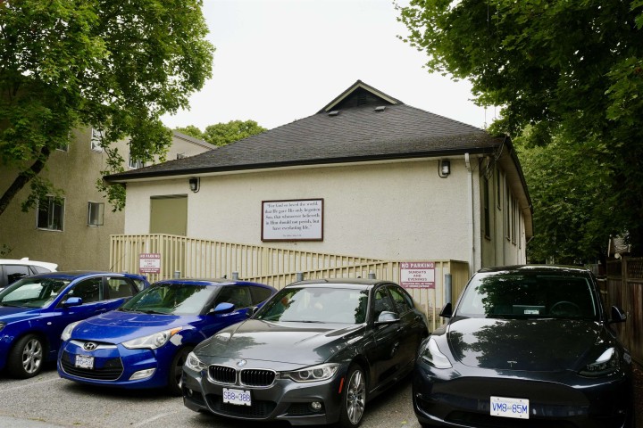 Photo 2 at 1666 W 10th Avenue, Fairview VW, Vancouver West