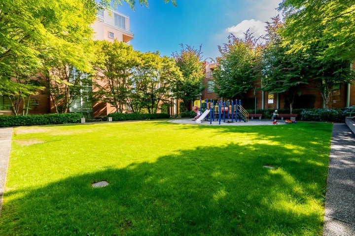 Photo 32 at 408 - 503 W 16th Avenue, Fairview VW, Vancouver West