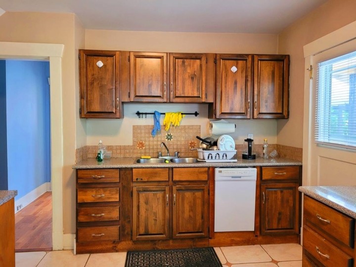 Photo 9 at 3346 W 10th Avenue, Kitsilano, Vancouver West