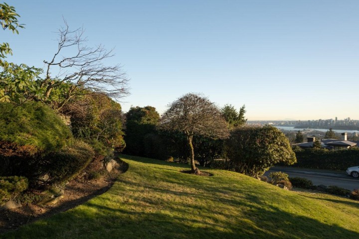 Photo 12 at 735 Fairmile Road, British Properties, West Vancouver