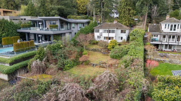 Photo 32 at 3548 Creery Avenue, West Bay, West Vancouver