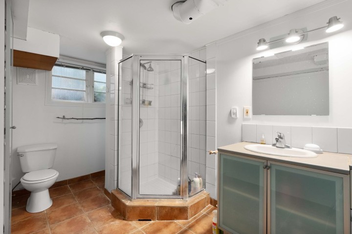 Photo 24 at 3548 Creery Avenue, West Bay, West Vancouver