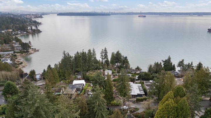 Photo 38 at 3548 Creery Avenue, West Bay, West Vancouver