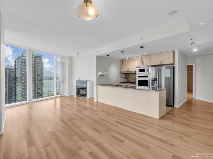 Photo 6 at 1905 - 1211 Melville Street, Coal Harbour, Vancouver West