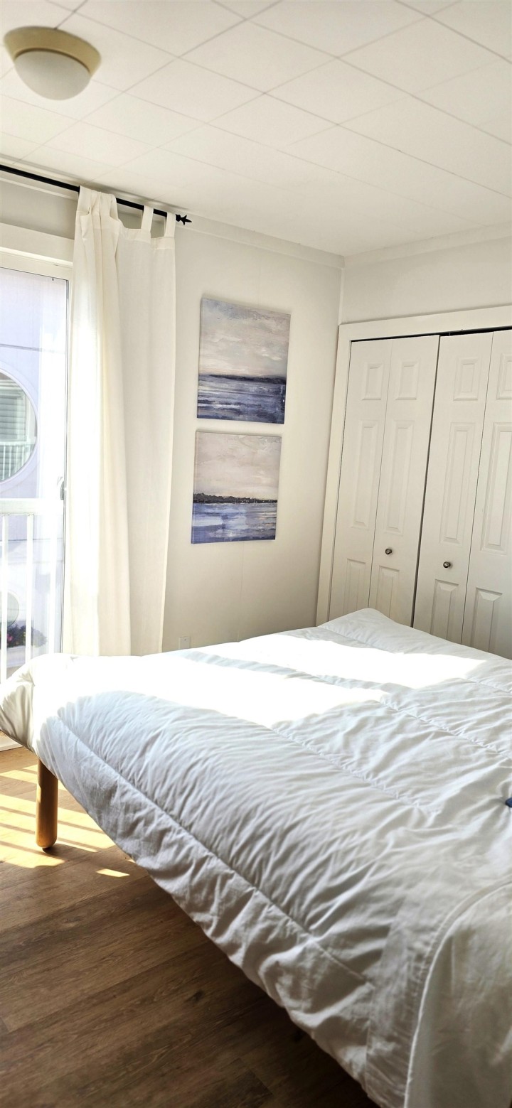 Photo 10 at GNB20 - 415 W Esplanade, Lower Lonsdale, North Vancouver