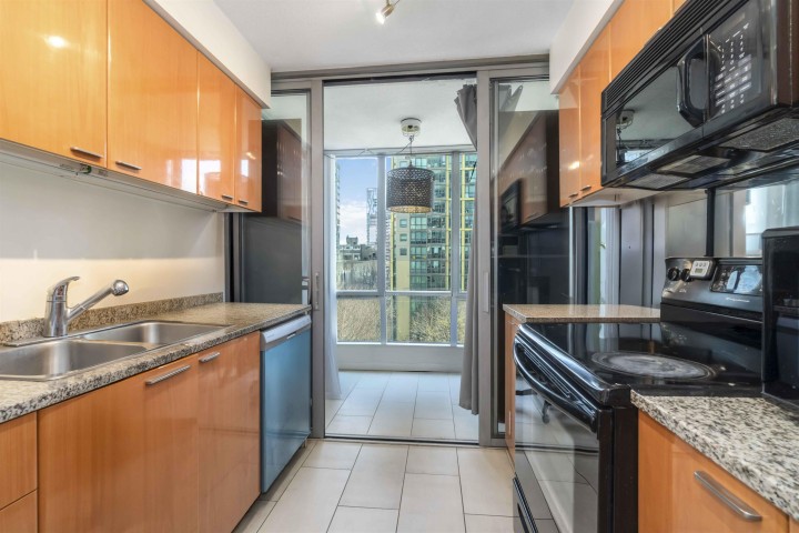 Photo 11 at 1408 - 1288 W Georgia Street, West End VW, Vancouver West