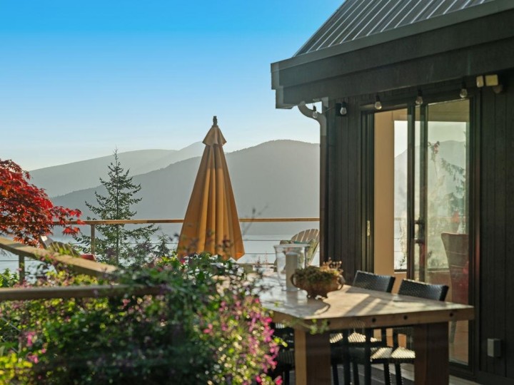 Photo 6 at 485 Timbertop Drive, Lions Bay, West Vancouver