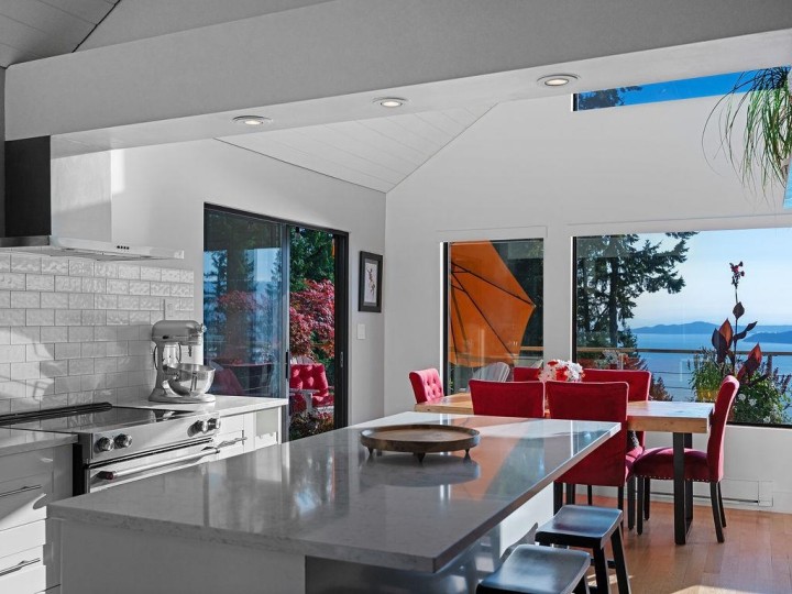 Photo 17 at 485 Timbertop Drive, Lions Bay, West Vancouver