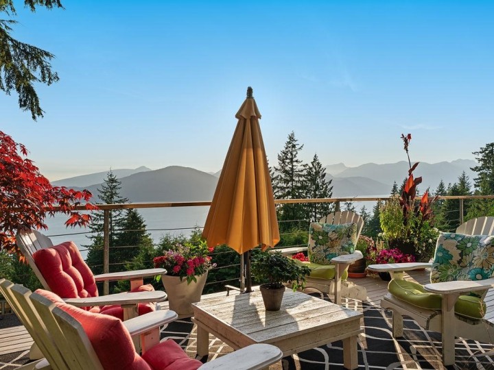 Photo 9 at 485 Timbertop Drive, Lions Bay, West Vancouver