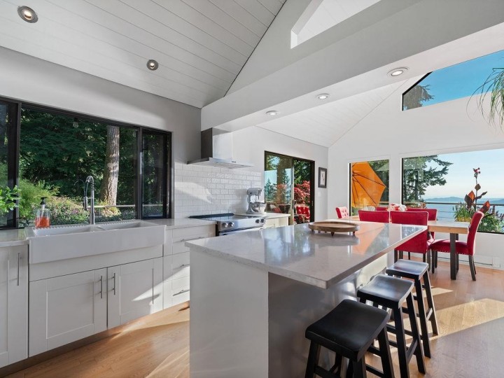 Photo 19 at 485 Timbertop Drive, Lions Bay, West Vancouver