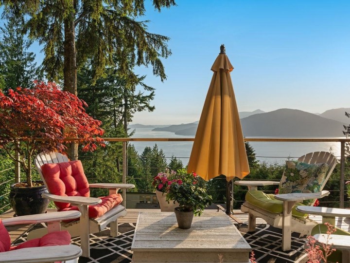 Photo 8 at 485 Timbertop Drive, Lions Bay, West Vancouver