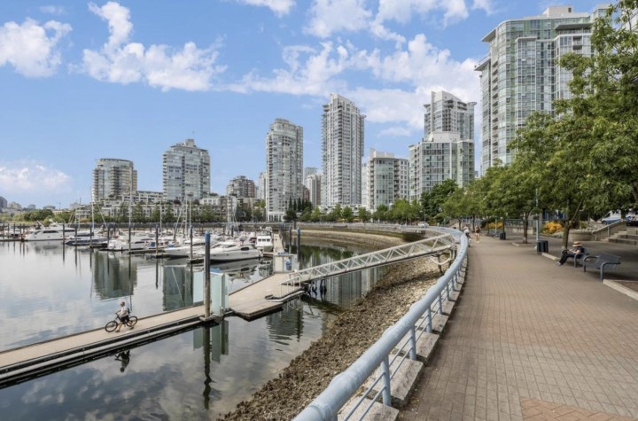 Photo 34 at 3202 - 1033 Marinaside Crescent, Yaletown, Vancouver West