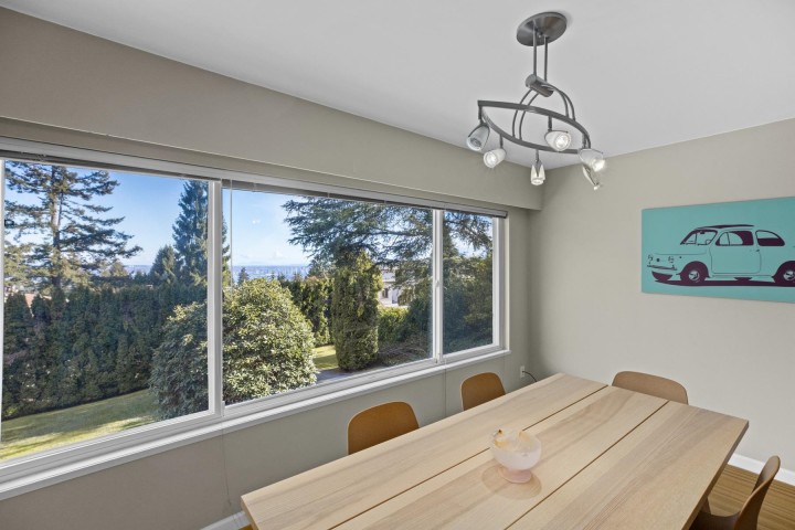 Photo 11 at 905 Greenwood Road, British Properties, West Vancouver