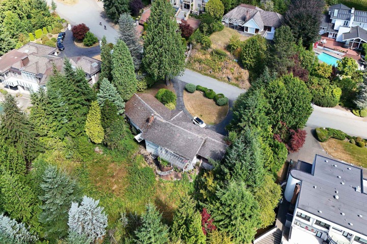 Photo 2 at 1084 Groveland Road, British Properties, West Vancouver