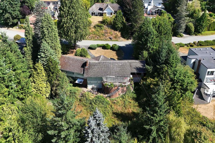 Photo 7 at 1084 Groveland Road, British Properties, West Vancouver