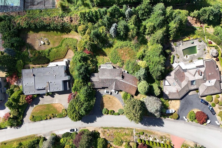 Photo 3 at 1084 Groveland Road, British Properties, West Vancouver