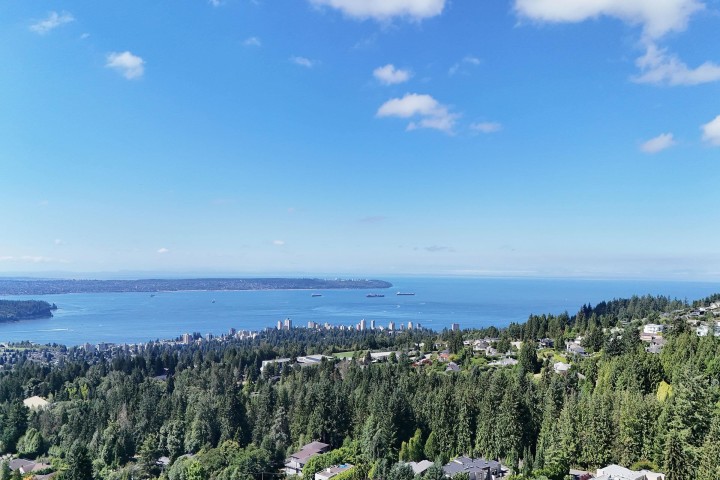 Photo 5 at 1084 Groveland Road, British Properties, West Vancouver