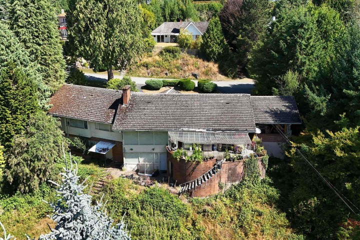 Photo 9 at 1084 Groveland Road, British Properties, West Vancouver