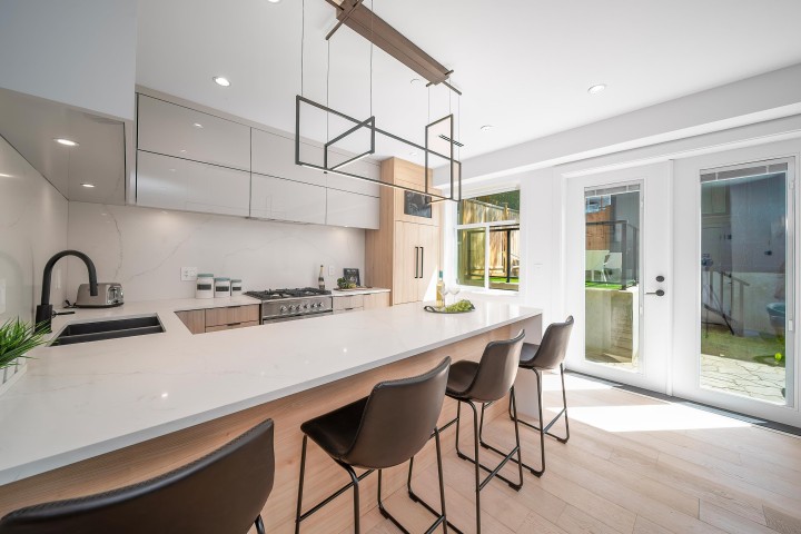 Photo 7 at 1710 E 35th Avenue, Victoria VE, Vancouver East