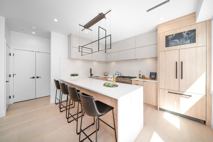 Photo 5 at 1710 E 35th Avenue, Victoria VE, Vancouver East