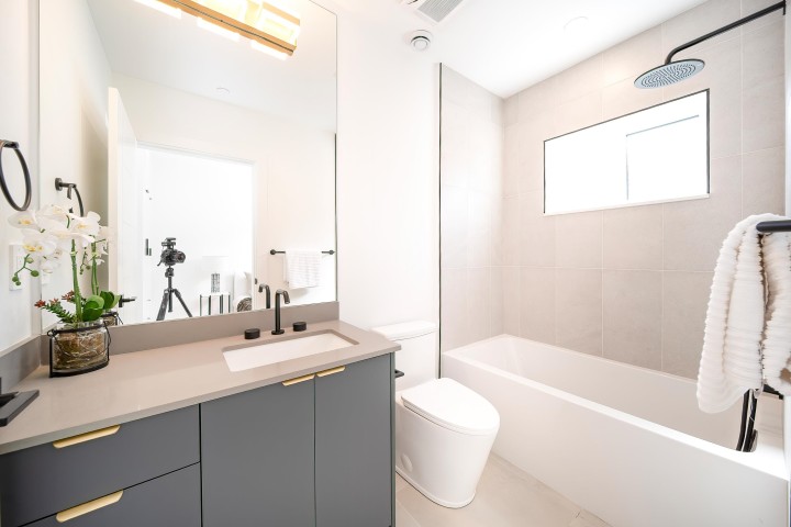 Photo 20 at 1710 E 35th Avenue, Victoria VE, Vancouver East