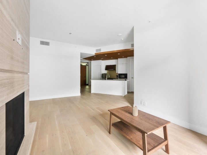 Photo 6 at 405 - 6687 Nelson Avenue, Horseshoe Bay WV, West Vancouver