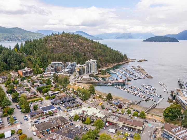 Photo 19 at 405 - 6687 Nelson Avenue, Horseshoe Bay WV, West Vancouver