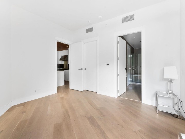 Photo 8 at 405 - 6687 Nelson Avenue, Horseshoe Bay WV, West Vancouver