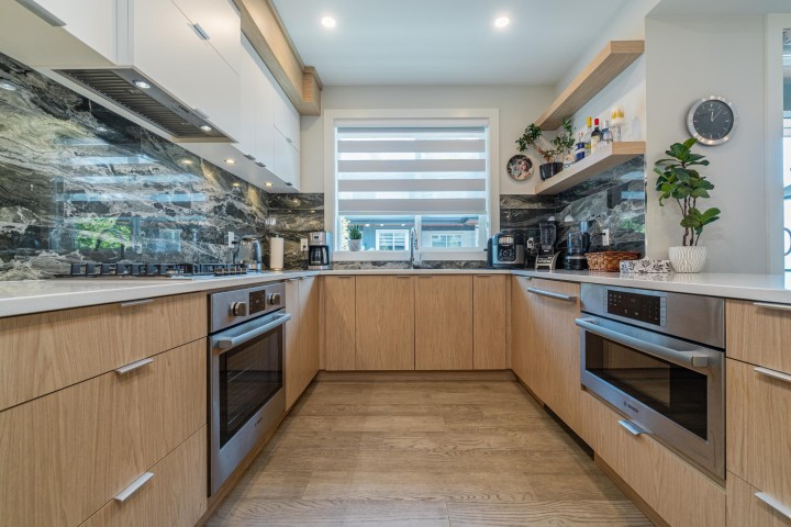 Photo 9 at 11 - 933 Premier Street, Lynnmour, North Vancouver