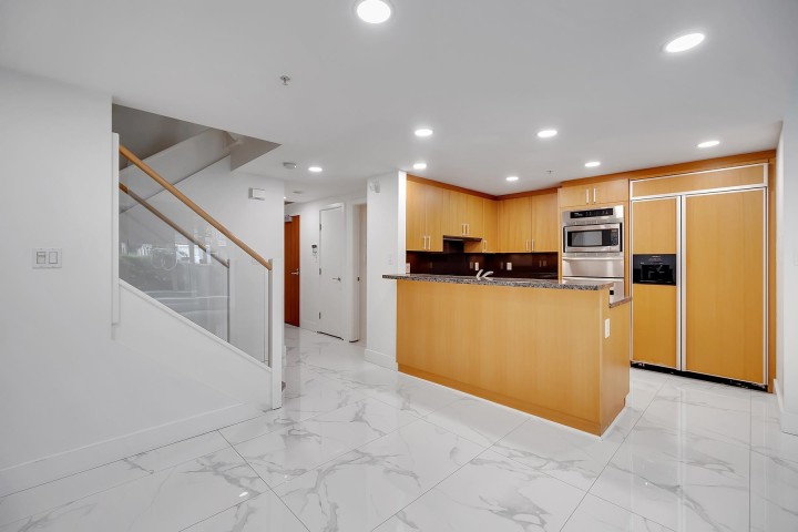 Photo 15 at 1277 W Cordova Street, Coal Harbour, Vancouver West