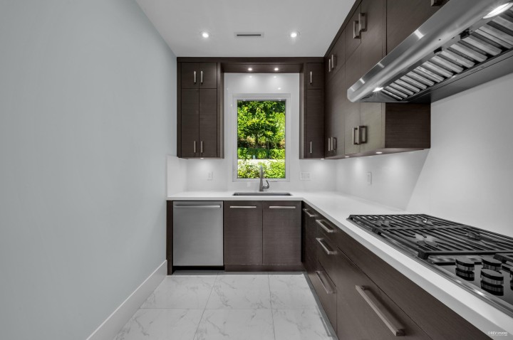 Photo 23 at 1350 Palmerston Avenue, Ambleside, West Vancouver