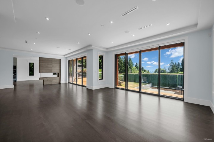 Photo 10 at 1350 Palmerston Avenue, Ambleside, West Vancouver