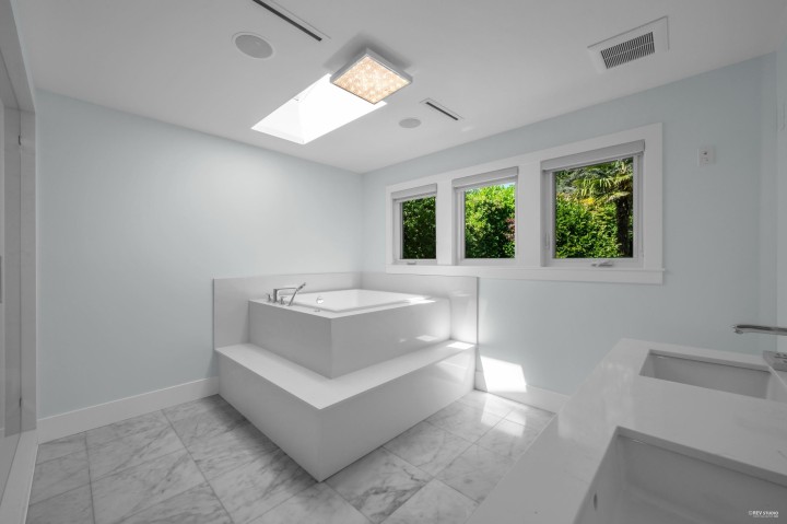 Photo 31 at 1350 Palmerston Avenue, Ambleside, West Vancouver