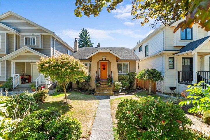 Photo 1 at 136 E 45th Avenue, Main, Vancouver East