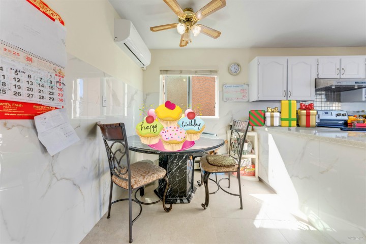 Photo 13 at 75 E 56th Avenue, South Vancouver, Vancouver East