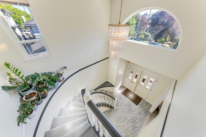 Photo 7 at 75 E 56th Avenue, South Vancouver, Vancouver East