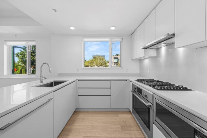 Photo 8 at 4110 Columbia Street, Cambie, Vancouver West