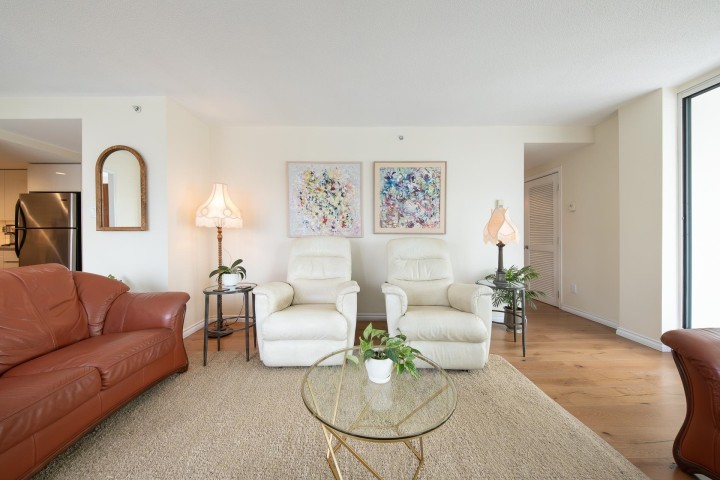 Photo 6 at 2204 - 183 Keefer Place, Downtown VW, Vancouver West