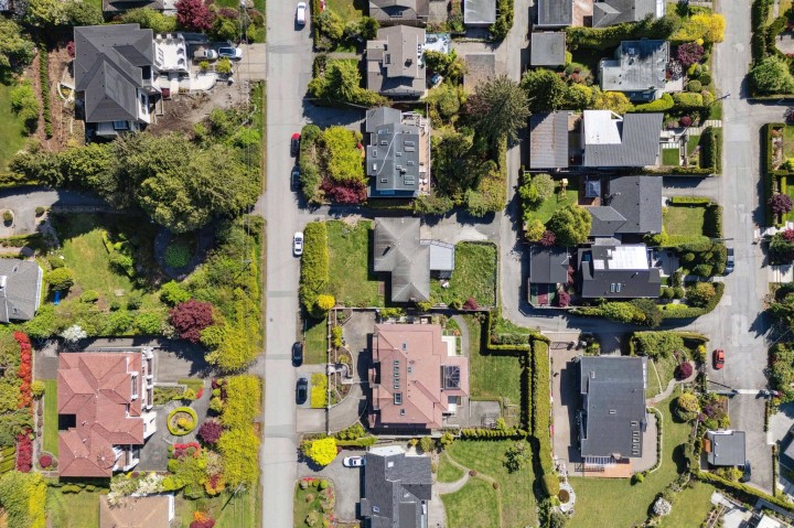 Photo 5 at 1158 Queens Avenue, British Properties, West Vancouver