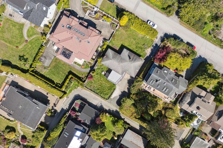 Photo 10 at 1158 Queens Avenue, British Properties, West Vancouver