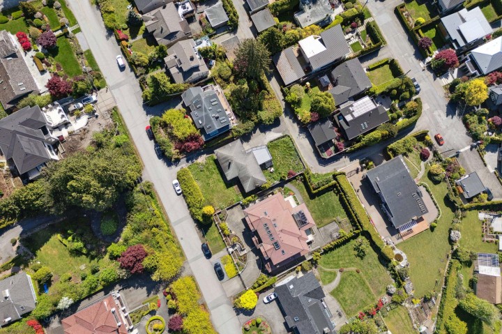 Photo 4 at 1158 Queens Avenue, British Properties, West Vancouver