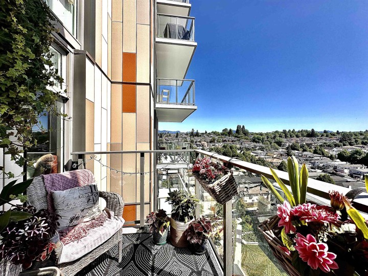 Photo 14 at 1308 - 8188 Fraser Street, South Vancouver, Vancouver East