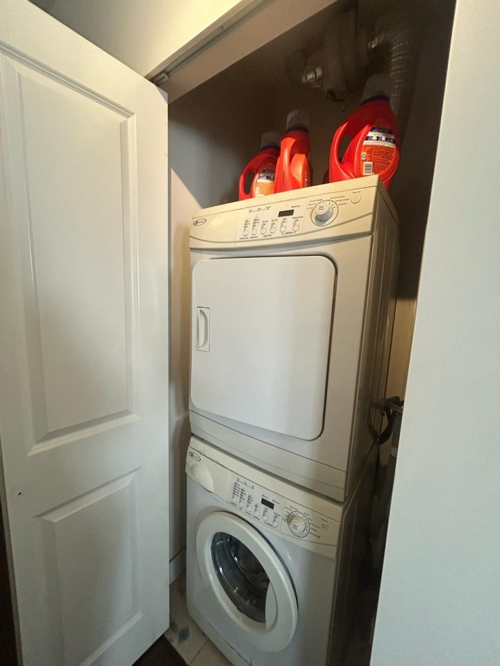 Photo 7 at 907 - 1833 Crowe Street, False Creek, Vancouver West