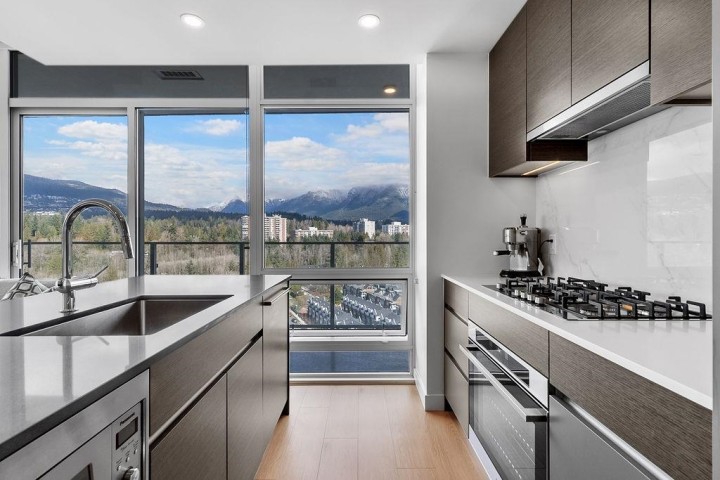 Photo 12 at 1408 - 200 Klahanie Court, Park Royal, West Vancouver