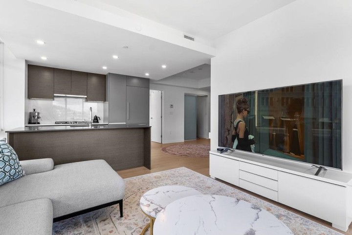 Photo 11 at 1408 - 200 Klahanie Court, Park Royal, West Vancouver