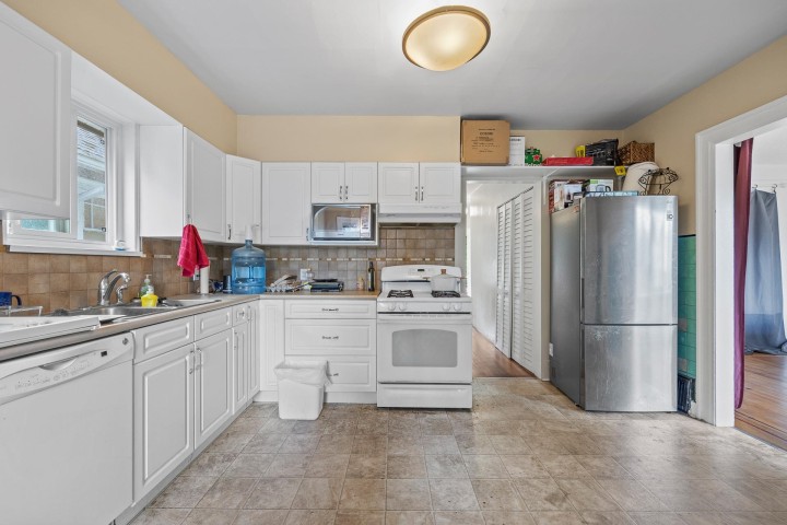 Photo 11 at 3579 W 18th Avenue, Dunbar, Vancouver West