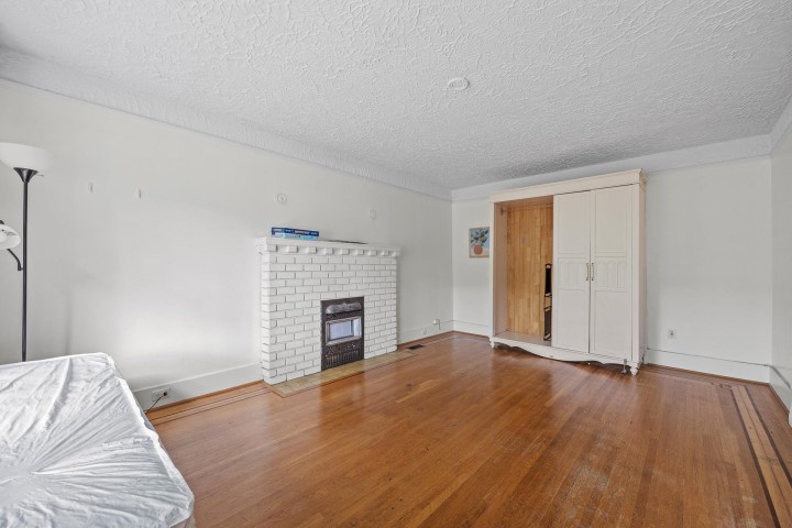 Photo 4 at 3579 W 18th Avenue, Dunbar, Vancouver West