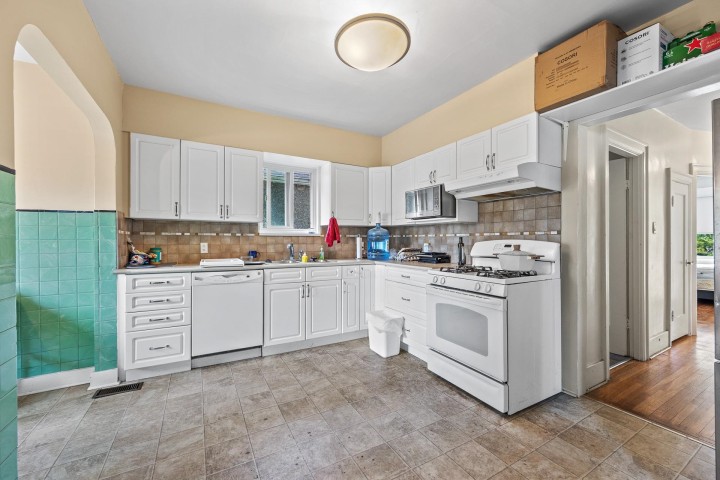 Photo 8 at 3579 W 18th Avenue, Dunbar, Vancouver West